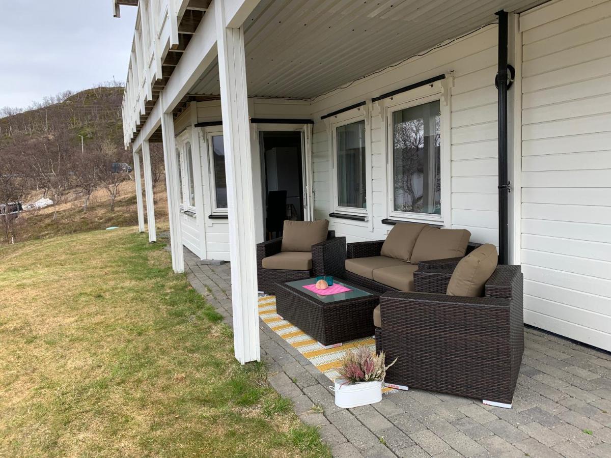 Kvaloya Apartment By The Sea Tromso Exterior photo
